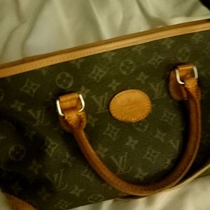 Authentc Louis Vouiton